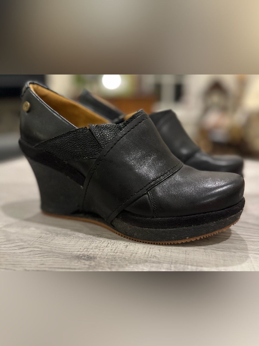 MOZO Divine 3731 Black Leather Slip Resistant Wedge Work Shoes Women’s 7.5